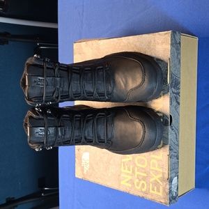 Mens North face hiking boots size 12 black